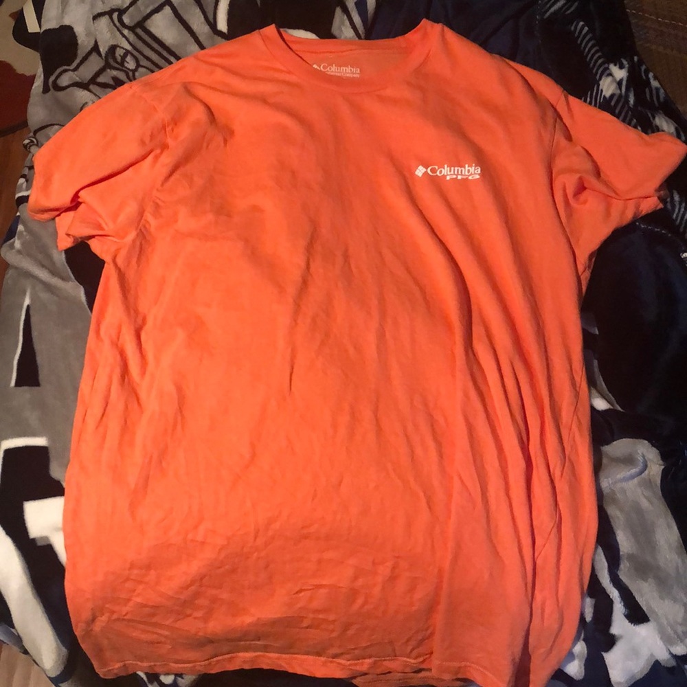 Coloumbia shirts 3 for 25$